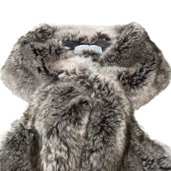 Restoration Hardware‎ Mink Luxe Vegan Faux Fur Scarf - Picture 2 of 4